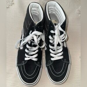 Vans Black and White High-Top platform Sneakers